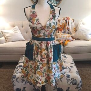 🍇Anthropologie pears and grapes apron